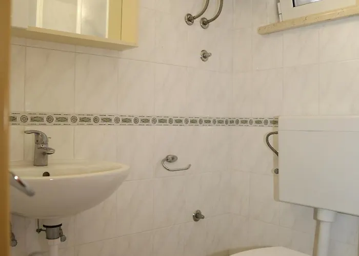 Apartment By The Sea Milna, Hvar - 22619 *