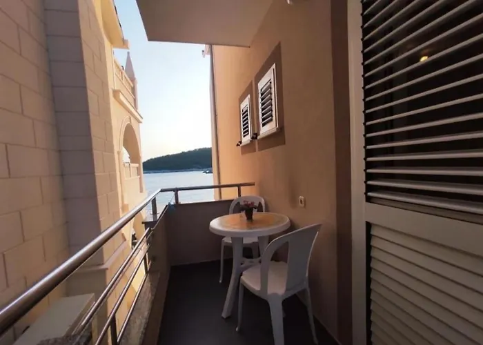 By The Sea Milna, Hvar - 22619 * 赫瓦尔