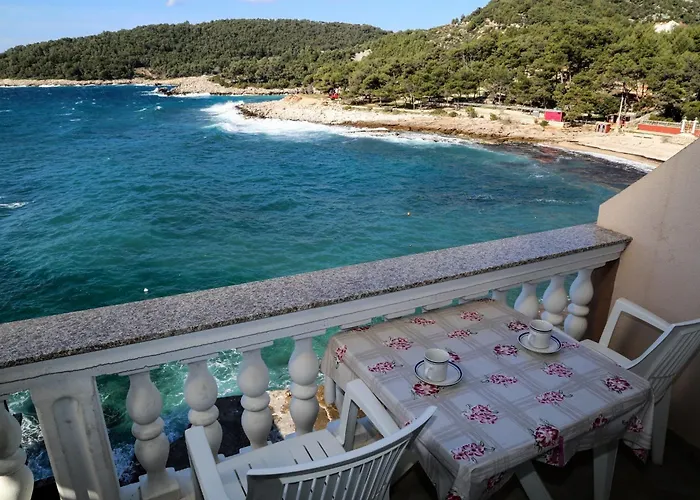 By The Sea Milna, Hvar - 22619 * 赫瓦尔